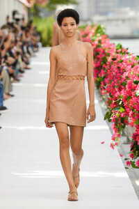 00025-michael-kors-collection-spring-2024-ready-to-wear-credit-gorunway.thumb.jpg.b8a68e73286eed813f09de2808f56503.jpg