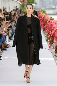 00054-michael-kors-collection-spring-2024-ready-to-wear-credit-gorunway.thumb.jpg.4a13226a478e524eda5ea07c6badd15d.jpg