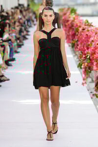 00060-michael-kors-collection-spring-2024-ready-to-wear-credit-gorunway.thumb.jpg.294046e4b1b6244b4e974dec236310ac.jpg
