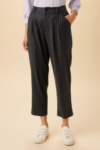 02_10074R1_Larisa_Stretch_Pewter_1.jpg