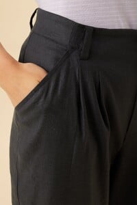 02_10074R1_Larisa_Stretch_Pewter_5.jpg