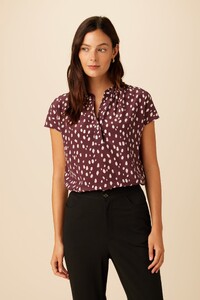 05_1068_Renata_Plum_Ivory_1.jpg
