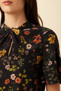 0806_Seville_St._Germain_Floral_4.jpg