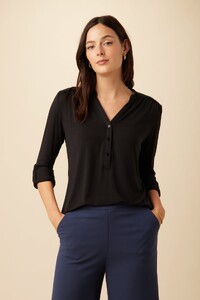 10084_Octavia_Black_1.jpg
