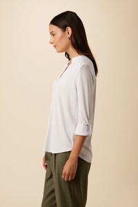 10084_Octavia_White_2.jpg