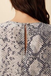 10175_Odilia_Silk_Serpentine10175_Odilia_Silk_Serpentine_5.jpg