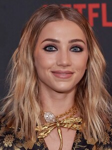 1081430_v9_ab.jpg