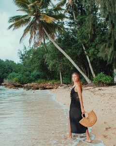 [2018.12.18] oneillwomens_46748462_214127349467547_4577899508438454654_n.jpg