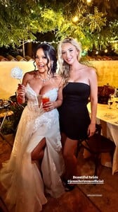 [2024.08.10] tiffanytothxoxo_455066786_18450355909017325_5907421755793657416_n.jpg
