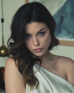[2024.08.24] heylaurensummer_457060450_18366792106129844_8741147702129652909_n.jpg