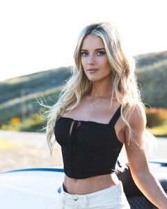 [2024.08.28] lindsaymariebrewer_457512466_3571438246406831_6823439057092952793_n.jpg