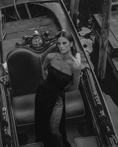 [2024.08.29] izabelgoulart_456469637_356091887568478_1555729221508730175_n.jpg