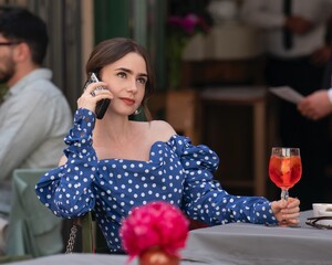 507242655_lilyjcollins_456582270_475624872058010_5847319202462315018_n.jpg