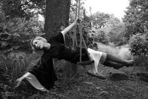 508008486_cate-blanchett-ha6-07.jpg