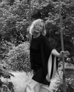 508008577_cate-blanchett-ha6-12.jpg