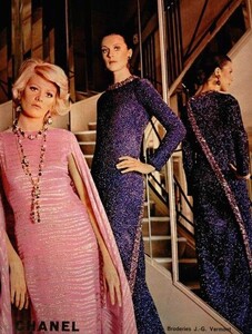 5d2e55a273b6a42e6a23cec82d91259b--top-fashion-fashion-vintage.jpg
