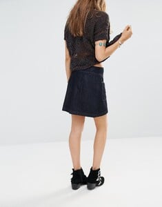 6916866-2.jpg