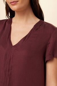 9355_Zendaya_Sepia_4.jpg
