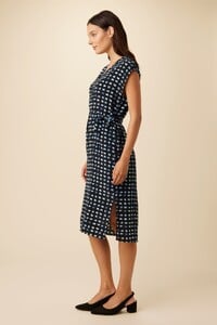 9674_Cindra_Squared_Up_Black_2.jpg
