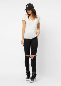 AWT1004-1a.jpg