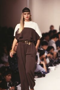 Angelo_Tarlazzi_SS1989_Daniela_Azzone_02.thumb.jpg.da65930c9778c562c63a1562f8673a06.jpg