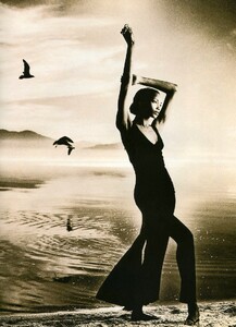 BeverlyPeele1994SSMarieClaireBisFrPhPhillipDixon012.thumb.jpg.b14601b0e258c156f9b58fb2278b78ff.jpg