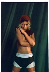 Christina_Aguilera_PAPER_2024_XtinaDaily_-_0010_.jpg