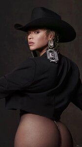 Cowboy_Carter_Photoshoot_mp4_000006172.jpg