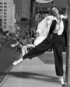 DKNY_SS1989_Aly_Dunne_04.jpg