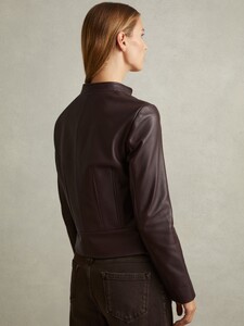 E54481s4.jpg