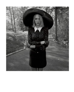 Elle_USA_09_2024-189.jpg