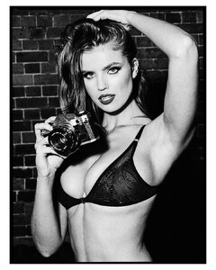 Flashback Friday   @emilydeytaysage in @roseandbare H&Mu by @yvetteeliasmakeup Digi and B&W Film (8).jpg