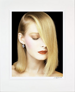 Helena Rubinstein - ph. John Swannell (2).png