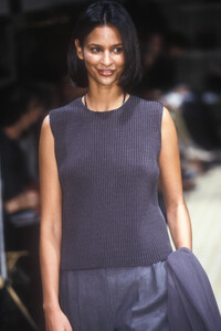 Hermes1999WomenRTW72.thumb.jpg.b0cb5956942e6f1e3ec43fabdec6c4c4.jpg