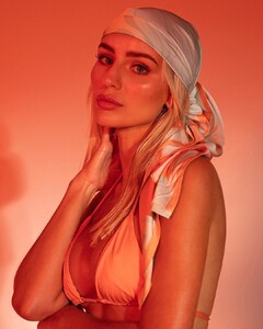 Julia@julia_cavanagh in @harlan_collective (5).jpg