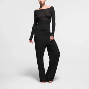 LS-LST-6143W-ONX-UC-SKIMS-LOUNGEWEAR_0008-FR.jpg
