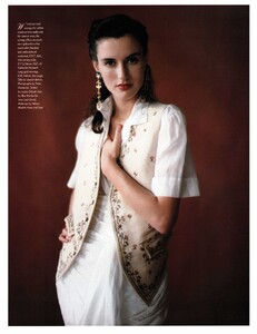 MarieClaireUK_March1989_Anna_Juvander_Sam_Gold_06.thumb.jpg.0aac7cf9909d3754b512a0fd70d4b2da.jpg
