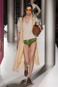 MiuMiuS24031.thumb.jpg.19b0daf69e246ab1f01a714e9b320371.jpg