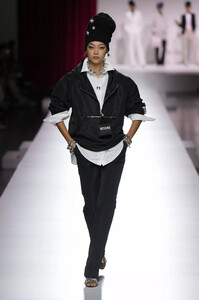 MoschinoS24010.thumb.jpg.34ae557c980d16988be750bb57b69743.jpg
