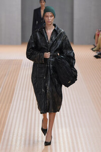 PradaS24038.thumb.jpg.0b749b15ca706b43923143443dedfc3f.jpg