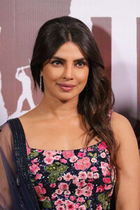 Priyanka_Malaysia_281629~26.jpg