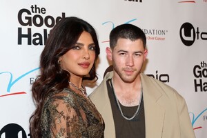 Priyanka_Malaysia_28629~37.jpg