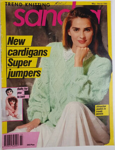 SandraUK0390coverEnriquetaDominguez.thumb.jpg.dd2bfe270003b37e4570b906ef5d6f87.jpg