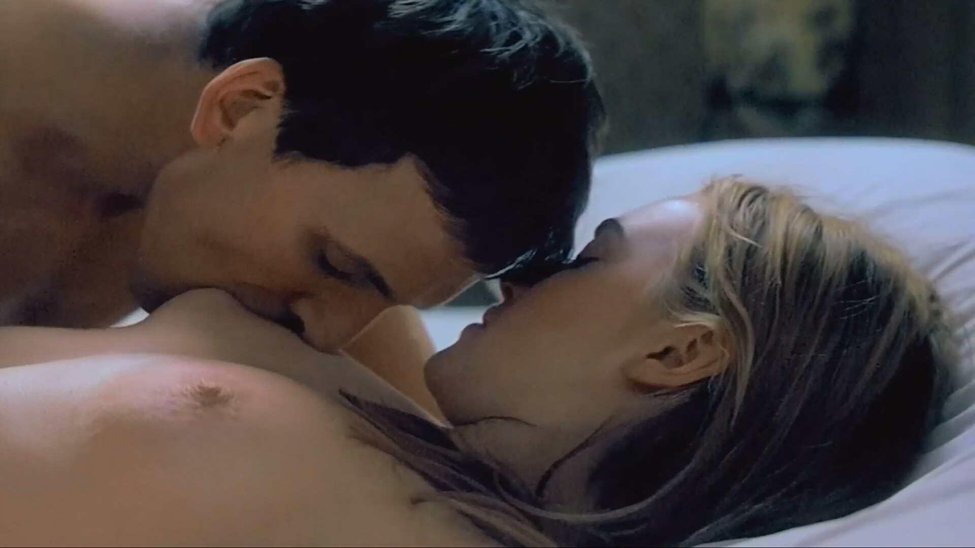 Kate winslet boob suck