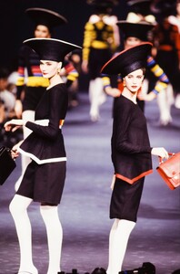 Sonia_Rykiel_SS1989_Cristiana_Mucci_02.thumb.jpg.5ad8b6b2ef186dd5fab9585f1969d68d.jpg