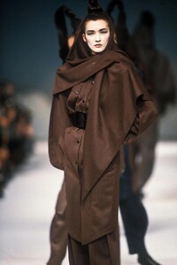 Susanne_Benzi_MuglerFW1986.thumb.jpg.6d4b28a3b5cfe4558bf5521e0a612e6e.jpg