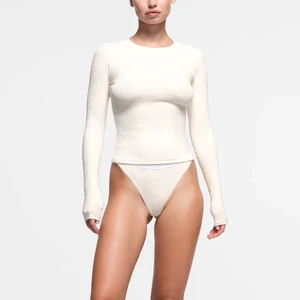 TP-LST-4689-MBL-UC-SKIMS-LOUNGEWEAR_0013-FR.jpg