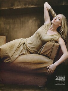 TatjanaPatitz200906VogueSpPhPhilipDixon003.thumb.jpg.a3578eba2fcdcc0d1e1b8285aac11046.jpg