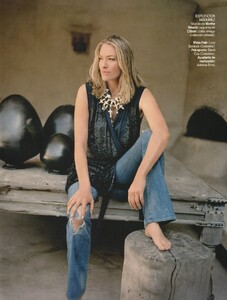 TatjanaPatitz200906VogueSpPhPhilipDixon009.thumb.jpg.b1ce6f7326ad8e43b1efbb2ebcfb46bd.jpg