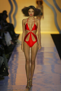 TsumoriChisato2005WomenRTW56.thumb.jpg.60ee9e43eba9451a57f6606557bec382.jpg